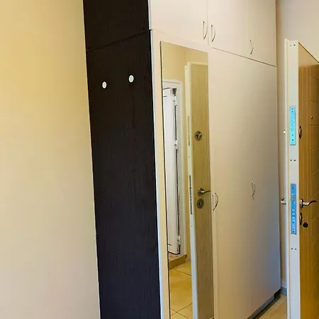 White Homes студентски град *